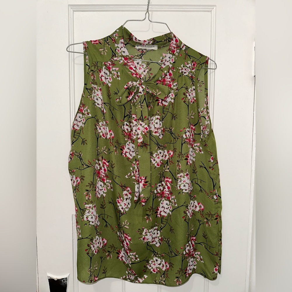 Jon & Anna contemporary, large, floral green and pink